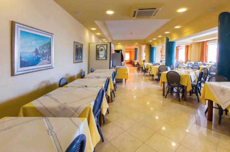 Stella Marina 3*