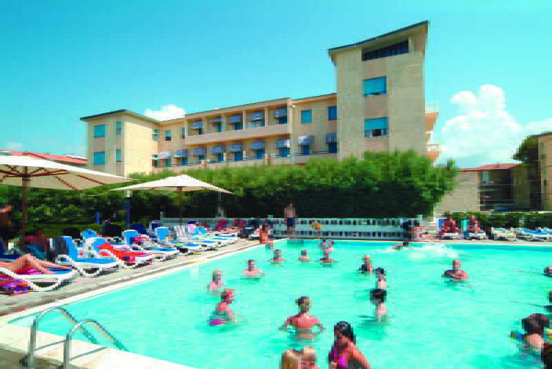 Stella Marina Hotel 3*