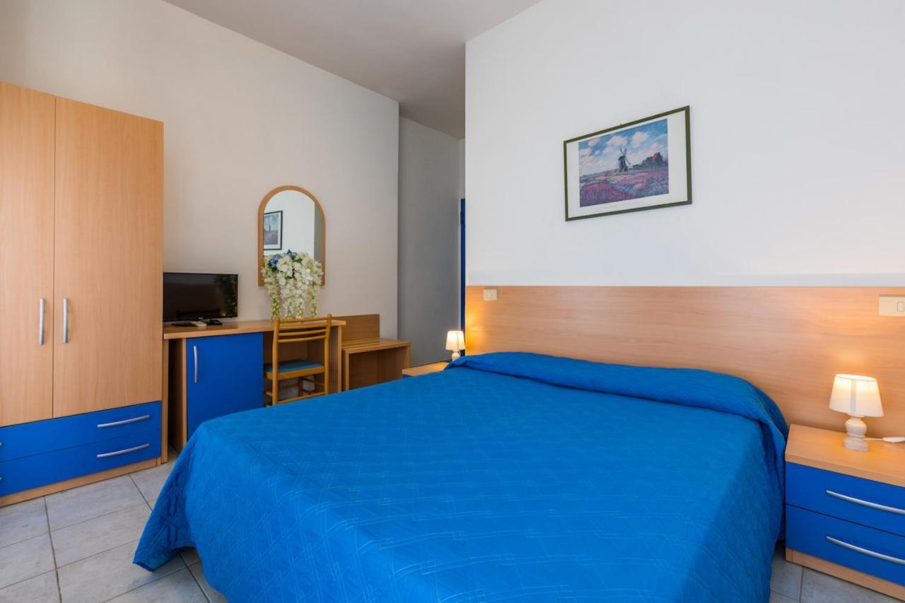 Stella Marina Hotel 3*